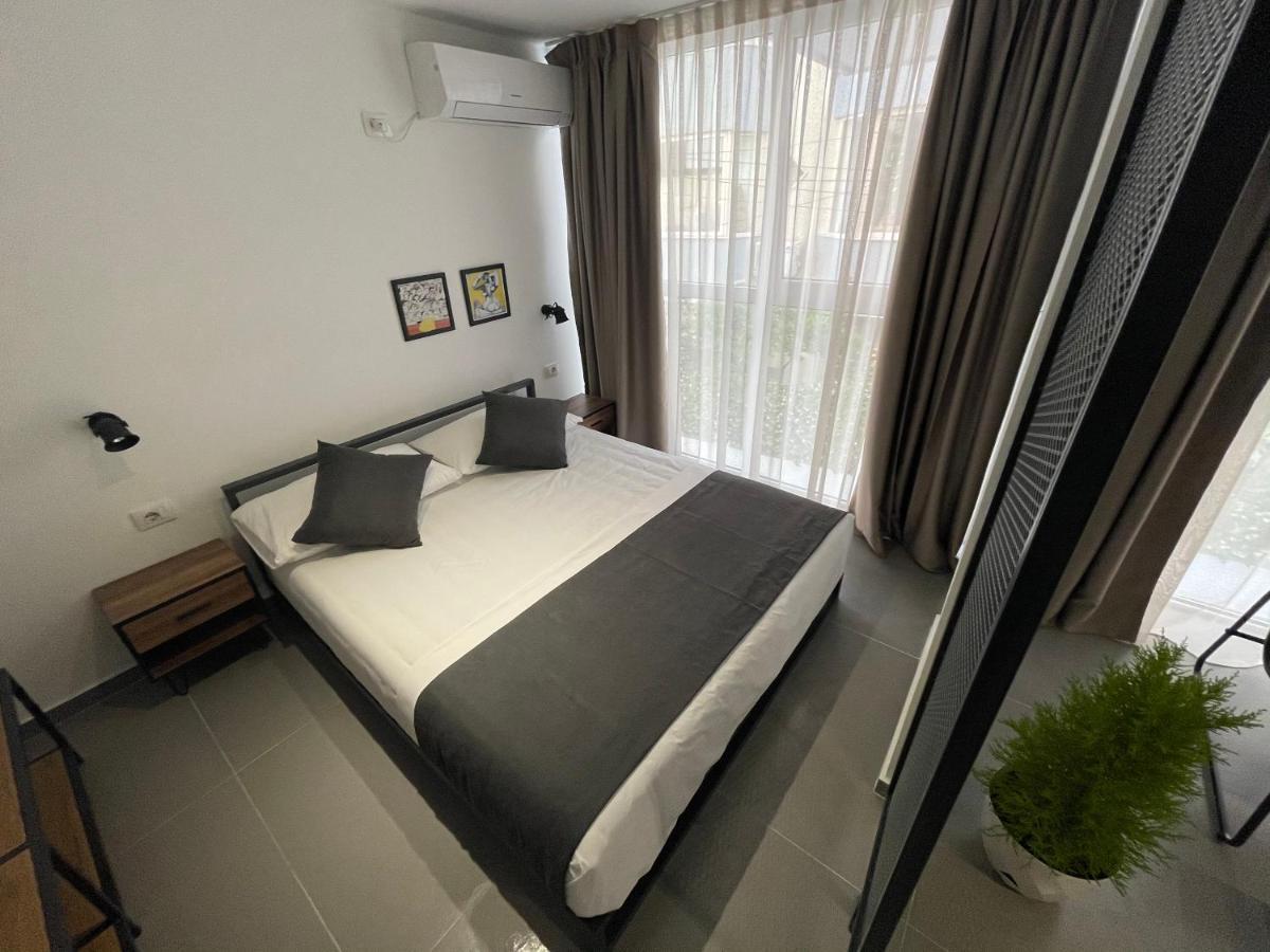 Vela Apartament 2 Sarande Exterior photo